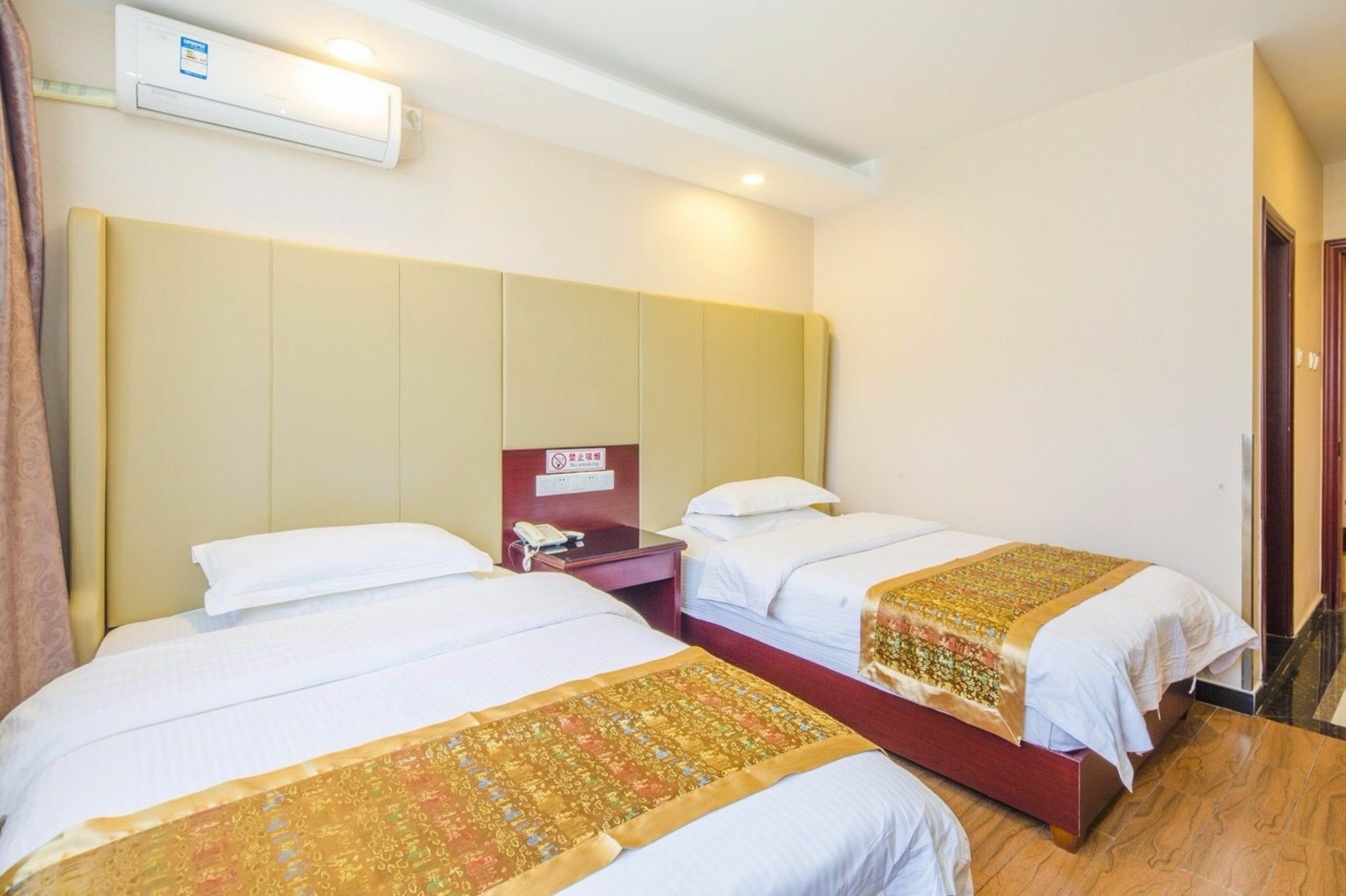 Beijing Konggang Lanwan International Hotel Shunyi Exterior photo